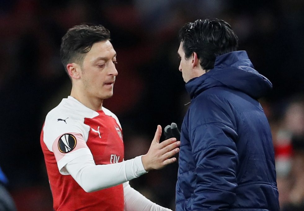 Arsenal Consider Selling Off Mesut Ozil