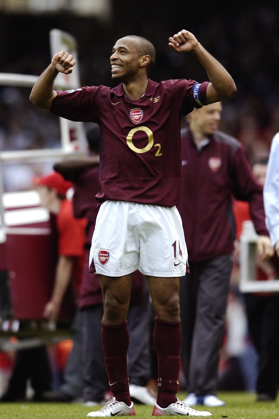 Arsenal-Kit-2005-06.jpg