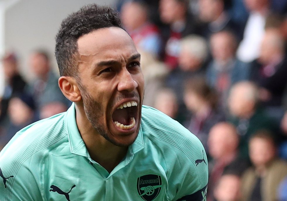 Aubameyang commits his future to Arsenal!