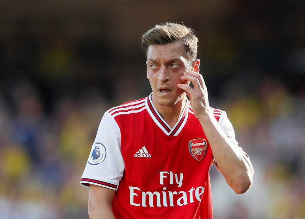 Ozil spreads uncertainty on his Arsenal future