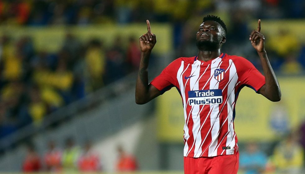 Atletico Madrid to extend contract with Arsenal target