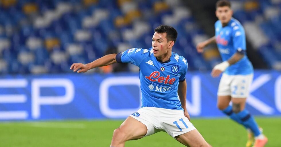 Arsenal is battling Chelsea in the race to sign Lozano from Napoli