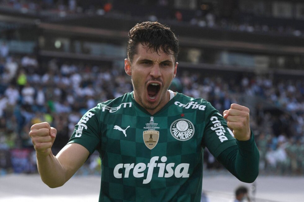 Arsenal show interest in signing Brazilian midfielder Raphael Veiga