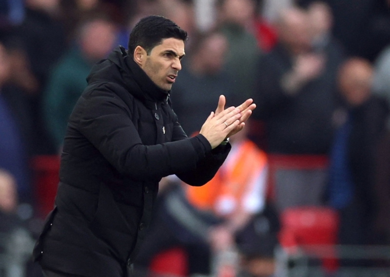 Mikel Arteta wants squad to relish being back on top of the table